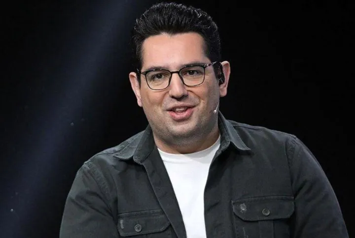 ماجرای مهاجرت مجری معروف صداوسیما به کانادا